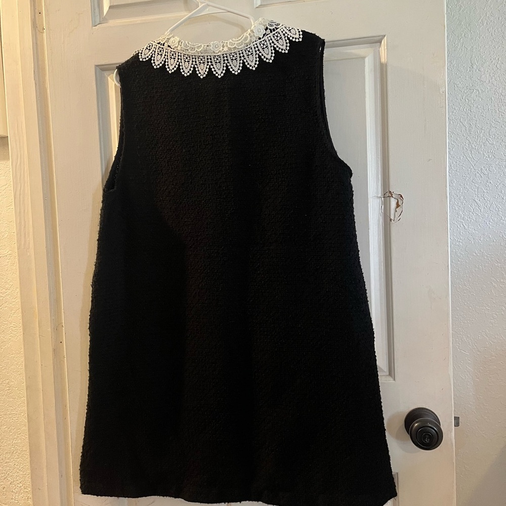 H&M Black Dress with White Lace Collar - Picture 3 of 3